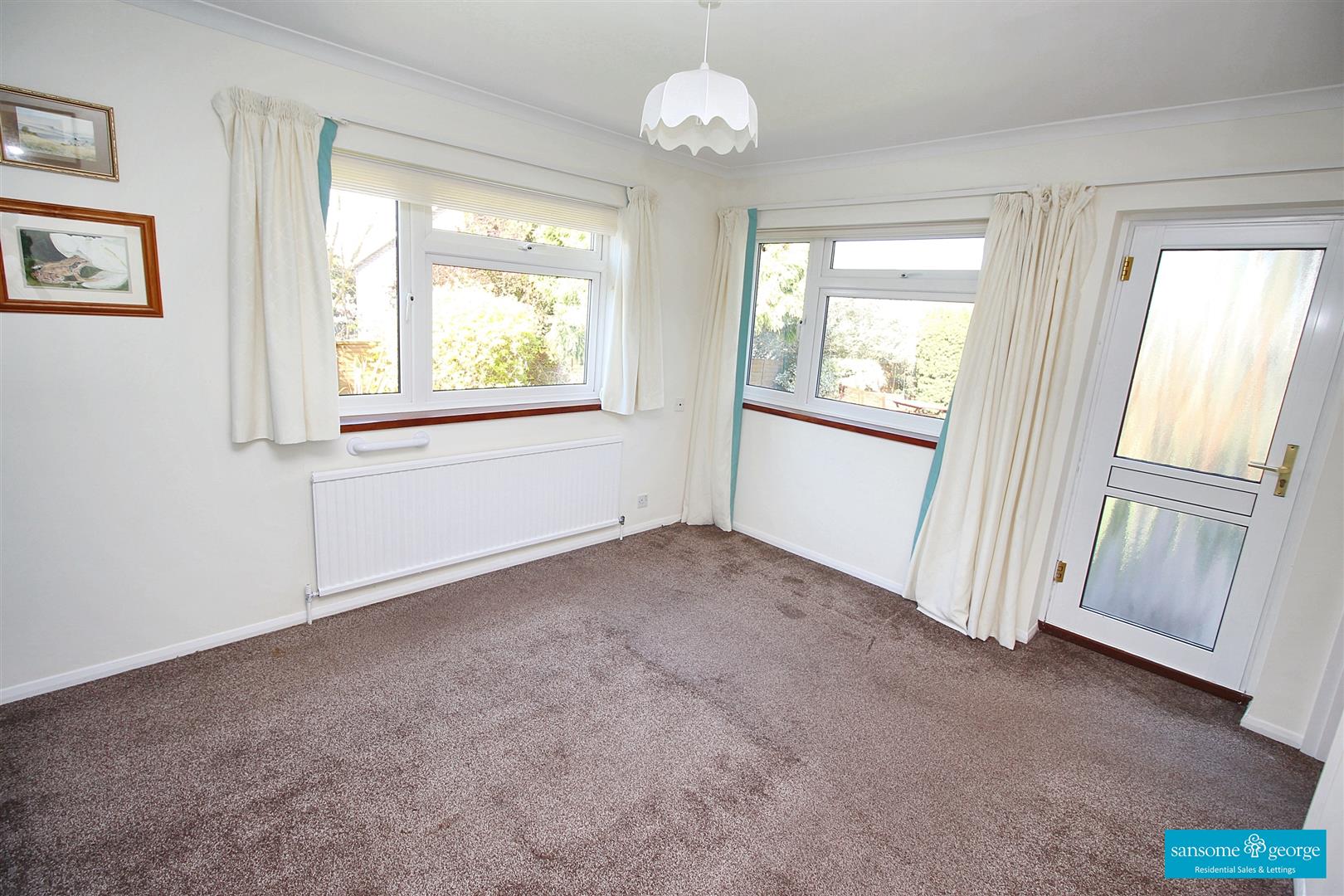 Southerndene Close, Tilehurst, Reading